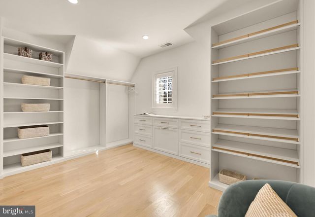 9117 REDWOOD AVE, Bethesda, MD 20817