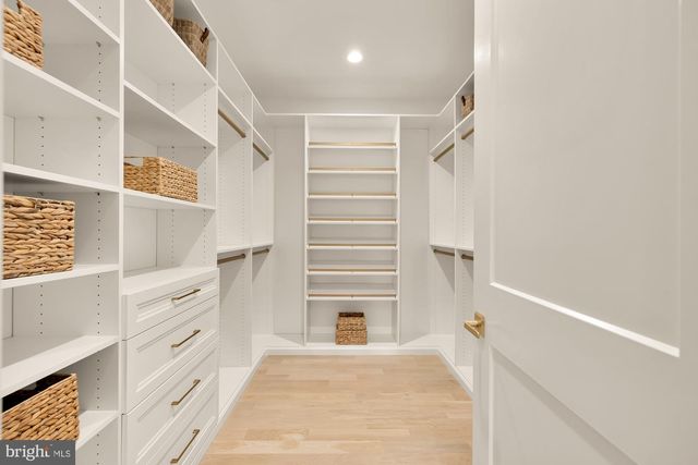 9117 REDWOOD AVE, Bethesda, MD 20817