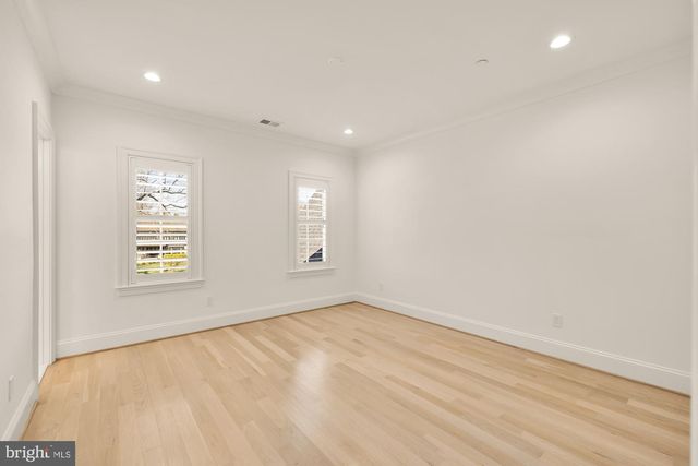 9117 REDWOOD AVE, Bethesda, MD 20817