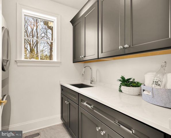 9117 REDWOOD AVE, Bethesda, MD 20817