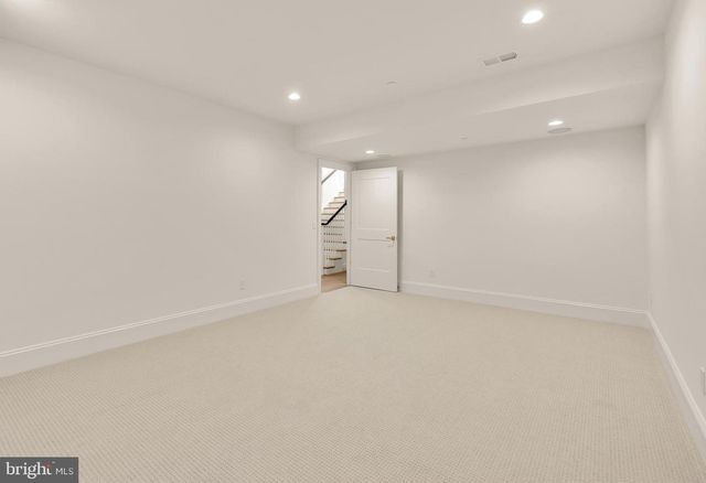 9117 REDWOOD AVE, Bethesda, MD 20817