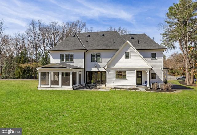 9117 REDWOOD AVE, Bethesda, MD 20817