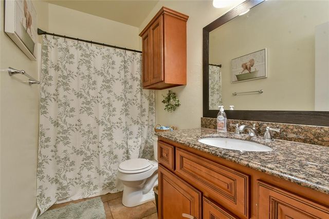 5651 Old Town Street, Newalla, OK 74857