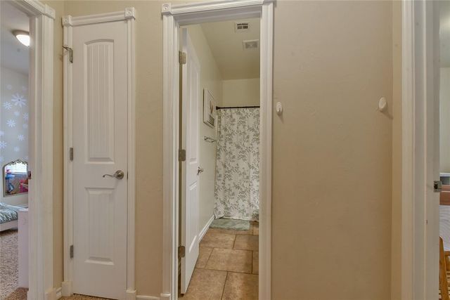 5651 Old Town Street, Newalla, OK 74857