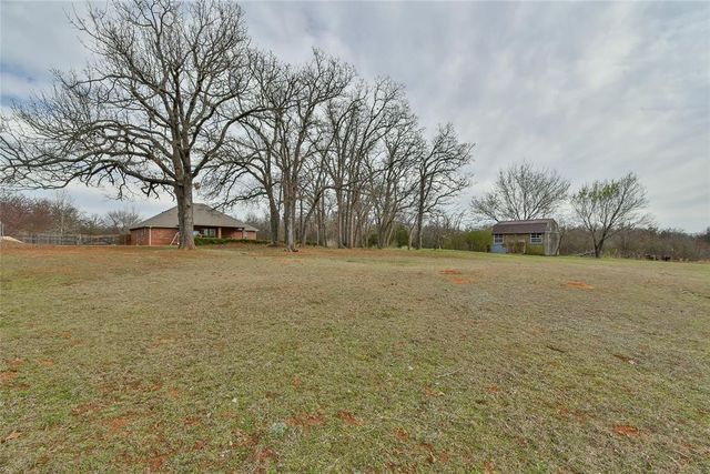 5651 Old Town Street, Newalla, OK 74857