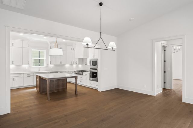 3981 Kathie Dr, Thompsons Station, TN 37179