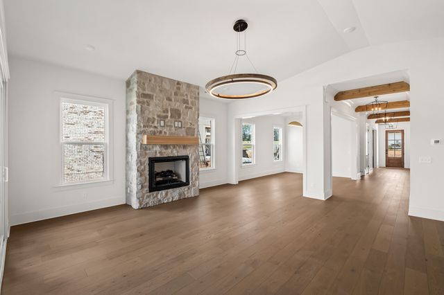 3981 Kathie Dr, Thompsons Station, TN 37179