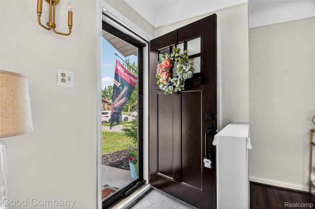 1818 Rowland Avenue, Royal Oak, MI 48067