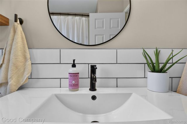1818 Rowland Avenue, Royal Oak, MI 48067