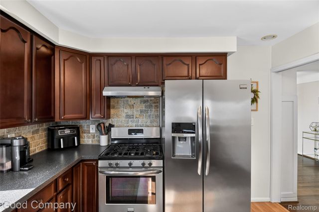 1818 Rowland Avenue, Royal Oak, MI 48067