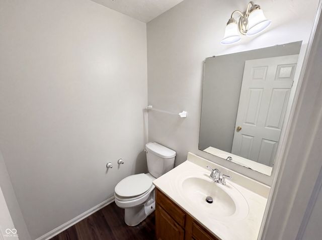 3502 Waterstone Drive, Indianapolis, IN 46268