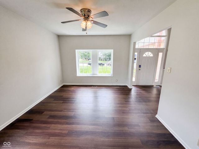 3502 Waterstone Drive, Indianapolis, IN 46268