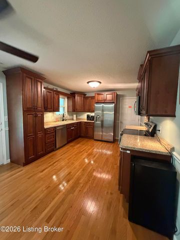 904 Tyler Cir, Elizabethtown, KY 42701