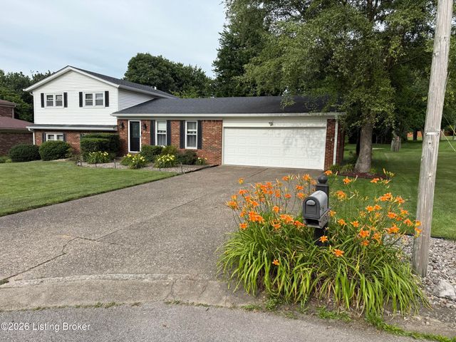 904 Tyler Cir, Elizabethtown, KY 42701
