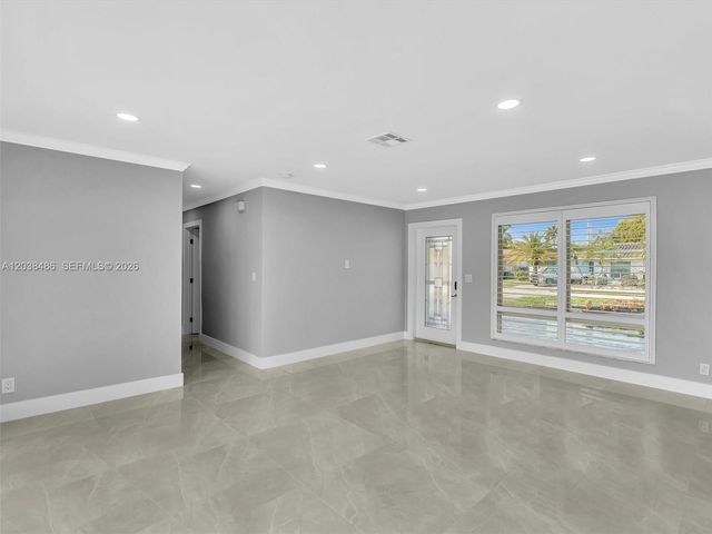 2144 NE 64th St, Fort Lauderdale, FL 33308