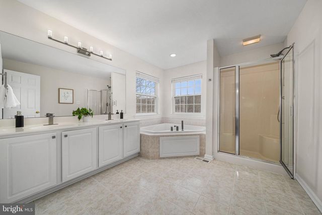 2420 PRICES DISTILLERY RD, Clarksburg, MD 20871