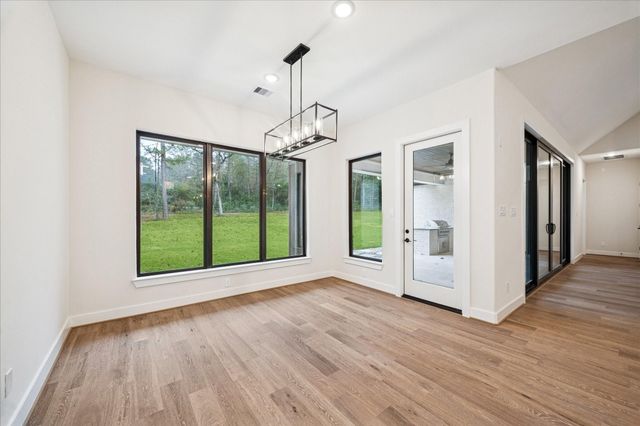 104 Dawn Court, Huntsville, TX 77340