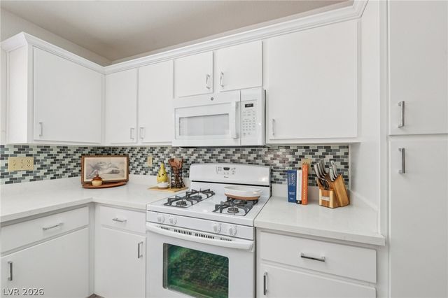 2817 Lotus Hill Drive, Las Vegas, NV 89134