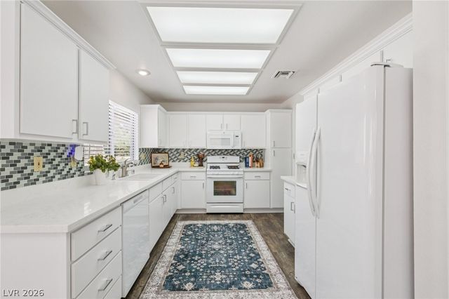 2817 Lotus Hill Drive, Las Vegas, NV 89134