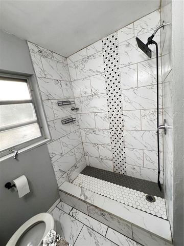 309 BELLE CLAIRE PLACE, Temple Terrace, FL 33617