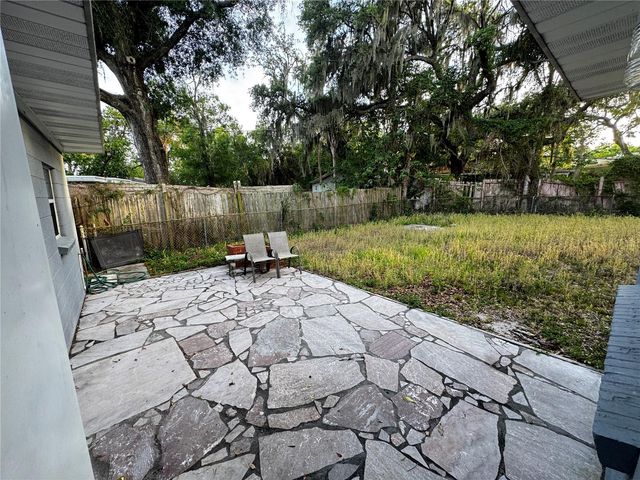 309 BELLE CLAIRE PLACE, Temple Terrace, FL 33617