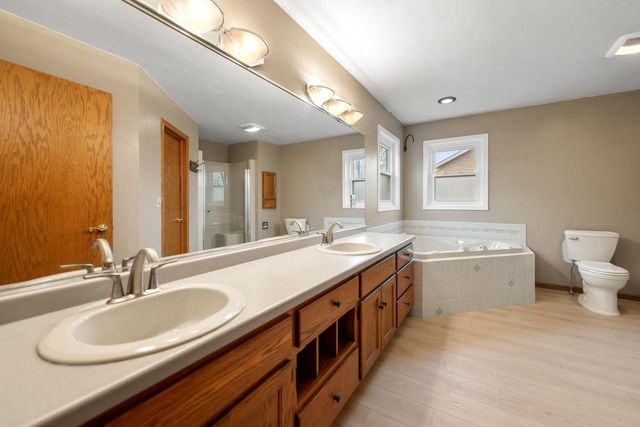 1968 EMERALD DRIVE, Green Bay, WI 54311