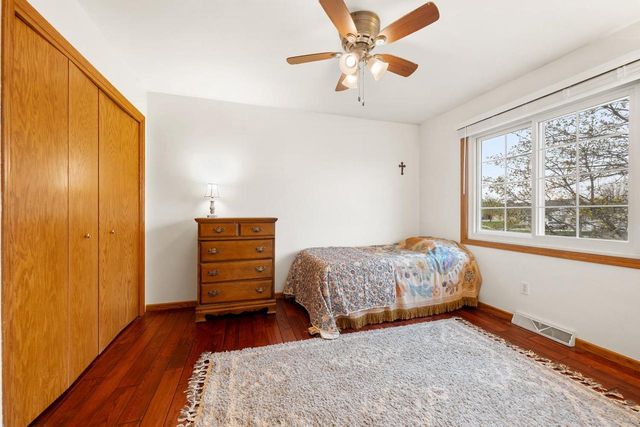 1968 EMERALD DRIVE, Green Bay, WI 54311