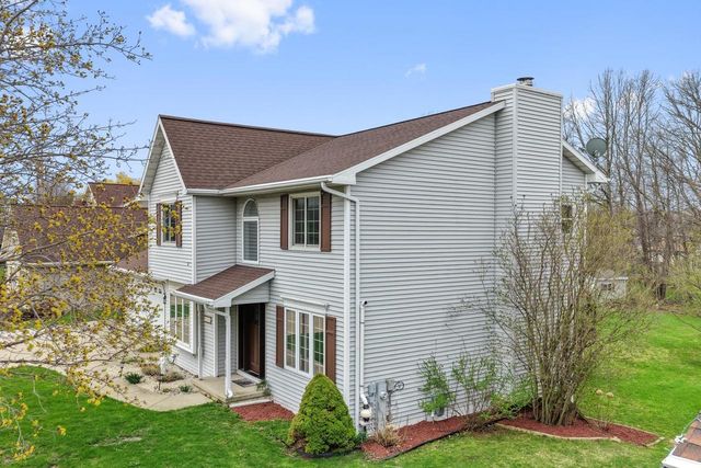 1968 EMERALD DRIVE, Green Bay, WI 54311