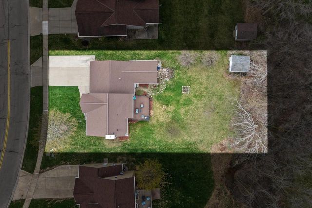 1968 EMERALD DRIVE, Green Bay, WI 54311