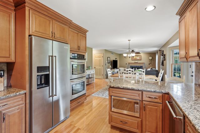 795 Morningside Court, Crown Point, IN 46307
