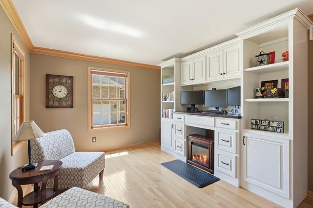795 Morningside Court, Crown Point, IN 46307