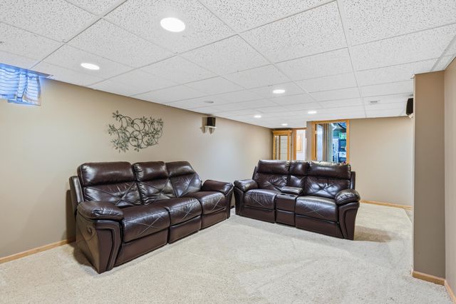 795 Morningside Court, Crown Point, IN 46307