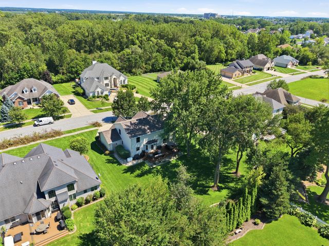 795 Morningside Court, Crown Point, IN 46307