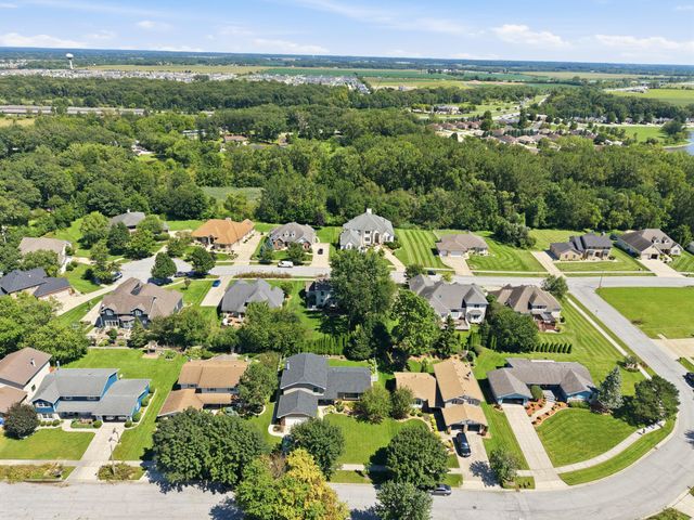 795 Morningside Court, Crown Point, IN 46307