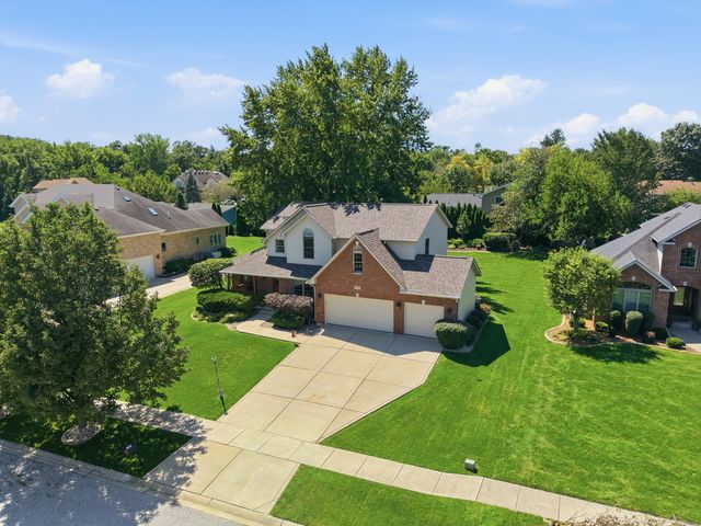 795 Morningside Court, Crown Point, IN 46307