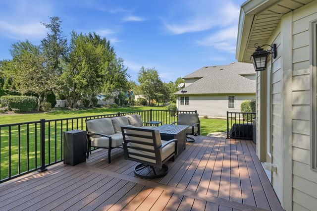 795 Morningside Court, Crown Point, IN 46307