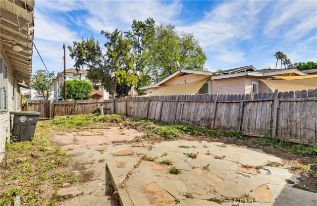 600 Raleigh, Glendale, CA 91205