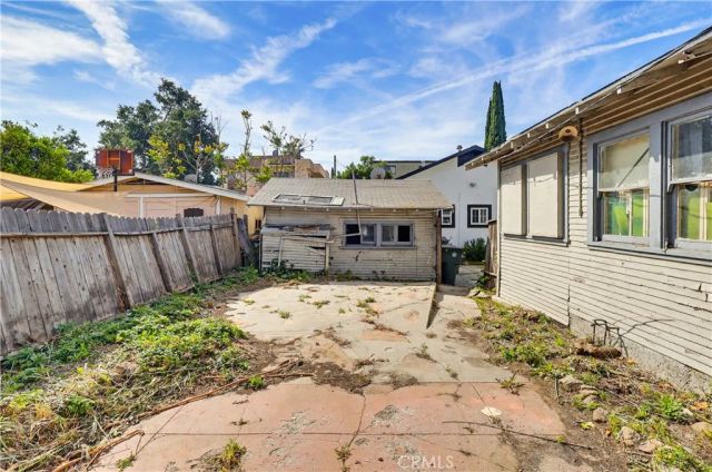 600 Raleigh, Glendale, CA 91205