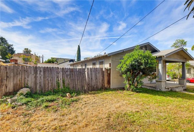 600 Raleigh, Glendale, CA 91205