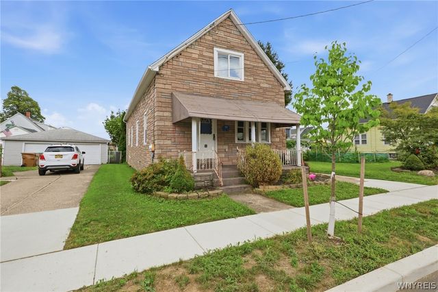 51 Pleasant Parkway, Cheektowaga, NY 14206