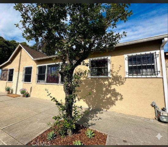1354 W 84th Street, Other, CA 90044