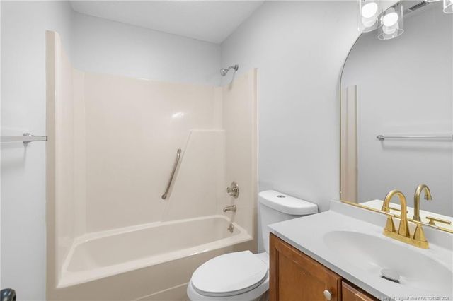 5700 Nassau Drive, Fayetteville, NC 28314