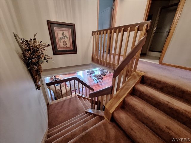 122 Hidden Ridge, Amherst, NY 14221
