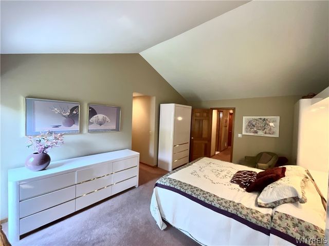 122 Hidden Ridge, Amherst, NY 14221