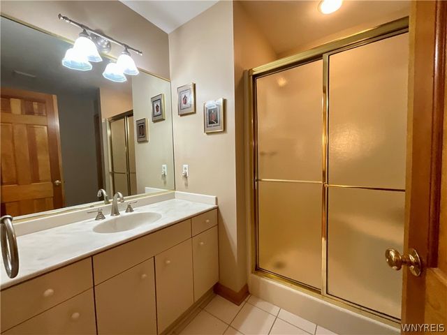 122 Hidden Ridge, Amherst, NY 14221