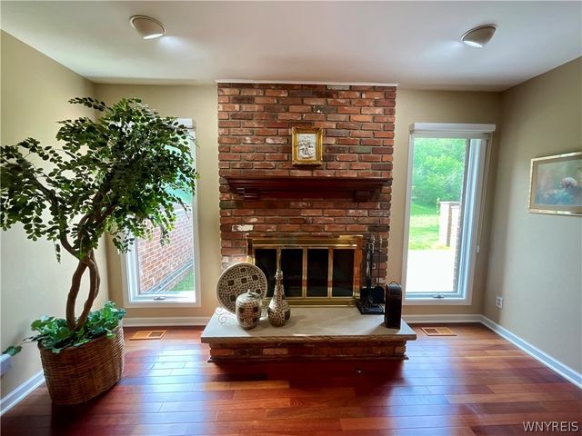 122 Hidden Ridge, Amherst, NY 14221