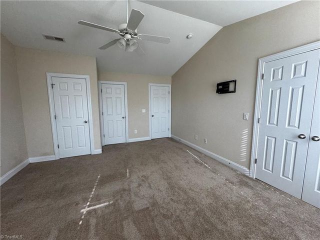 5042 Wyngate Village Drive, Winston-salem, NC 27103