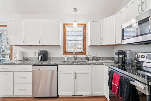 7380 97th Street S, Cottage Grove, MN 55016