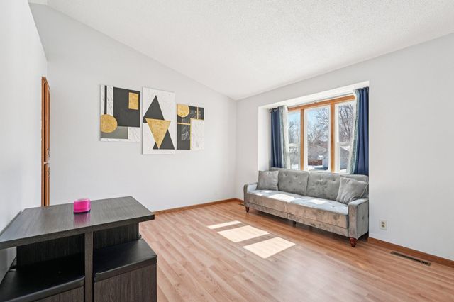 7380 97th Street S, Cottage Grove, MN 55016