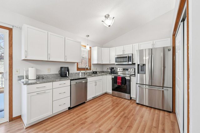 7380 97th Street S, Cottage Grove, MN 55016